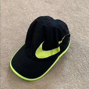 Nike Featherlight Hat